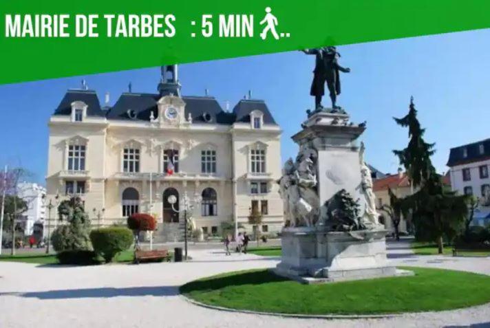 Ferienwohnung La Dolce Vita -T2 52m2- dernier étage- terrasse-parking-WIFI FIBRE Tarbes Exterior foto